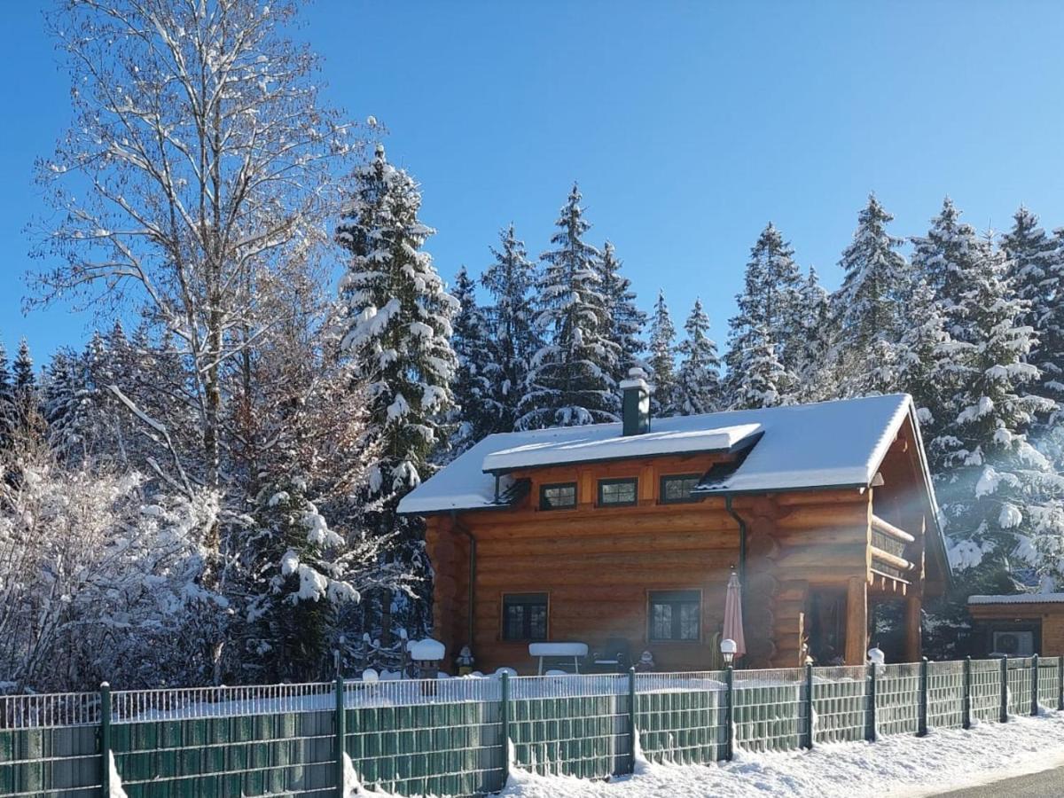 Ferienwohnungen Blockhaus - Zwergenhaeusl Grünau im Almtal Eksteriør billede